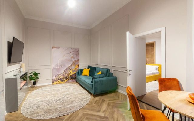 Royal apartment on Glibova 5