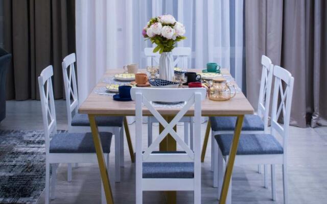 Deluxe Apartment - Tamerlan Residence