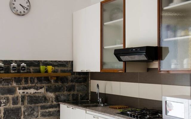 Altido House on the Lake Shore