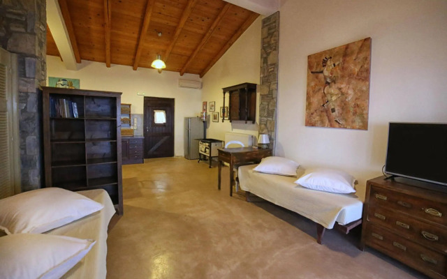 Pyrgos Ikaria Traditional Village