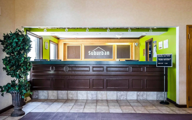 Clarion Inn & Suites Evansville Eastland Area