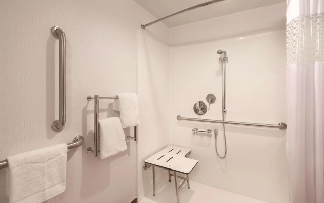 Hampton Inn Des Moines-Airport