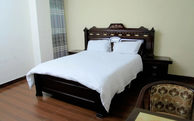 Bnow Hotel