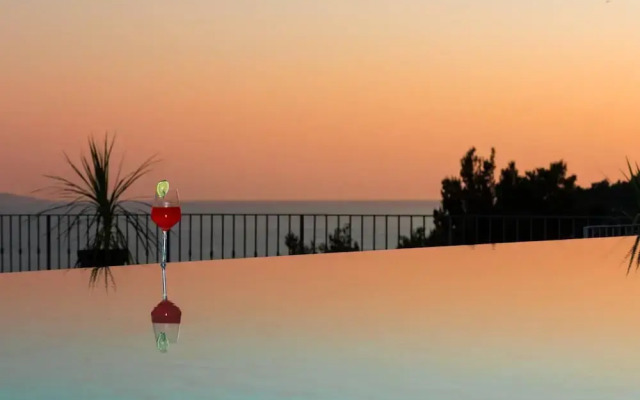 Spectacular Bol Island Sea View Villa With Pool