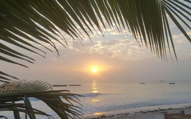 White Dream Lodge & Restaurant