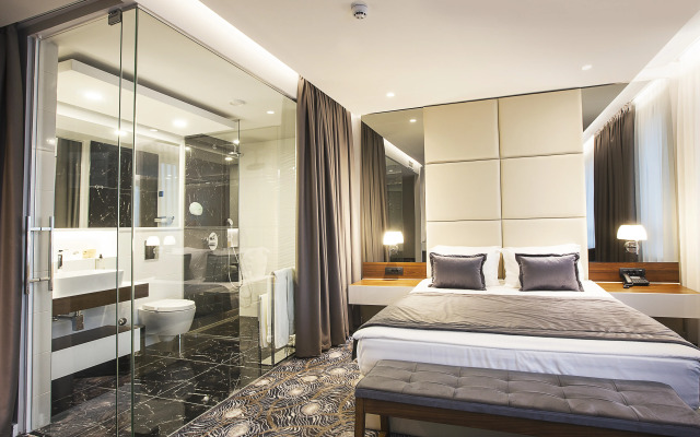 Sky hotel