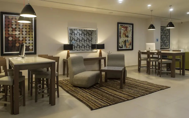 Holiday Inn Express Mexico - Toreo
