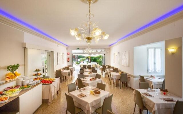 Hotel Atenea