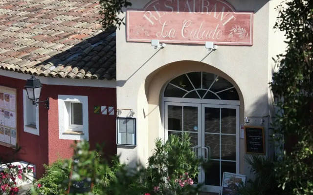 Sea-view Studio in the Beautiful Fortified Town Grimaud