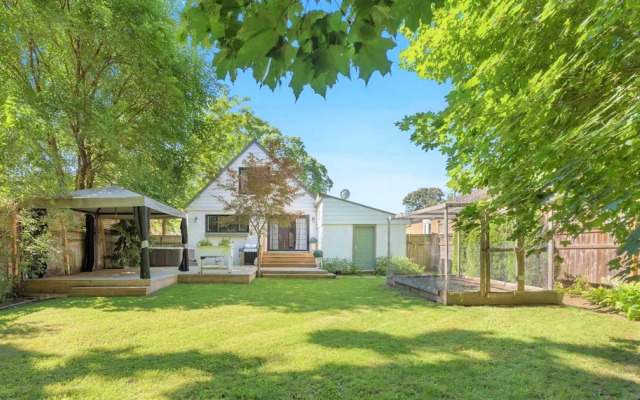 Specious Fully Private Studio apt With Laundry