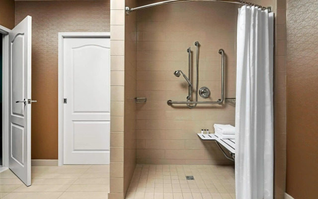 Sheraton Suites Calgary Eau Claire