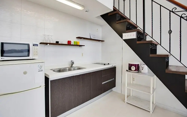 Tongyeong Mari Joa Pension