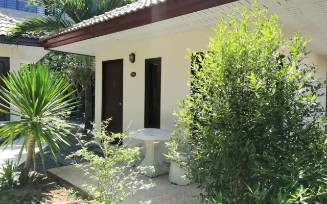 Laemsai Resort