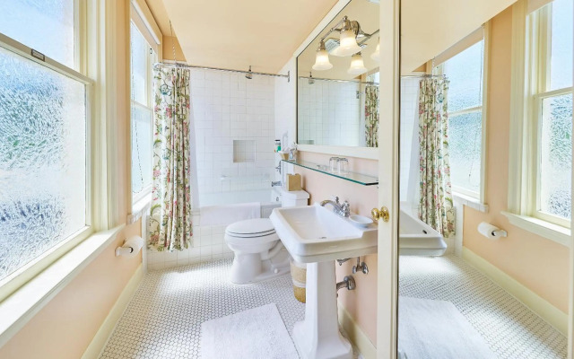 Ashland Springs Hotel