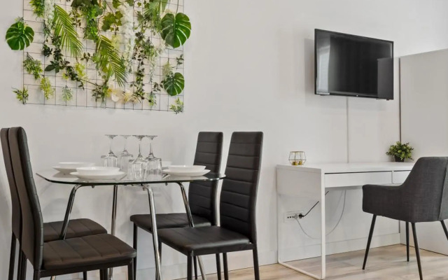AQUARIUS: Upscale Flat in the Heart of Bucharest!