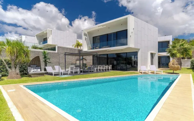 Luxury Diamond House