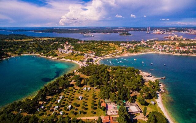 Arena Stoja Camping Homes