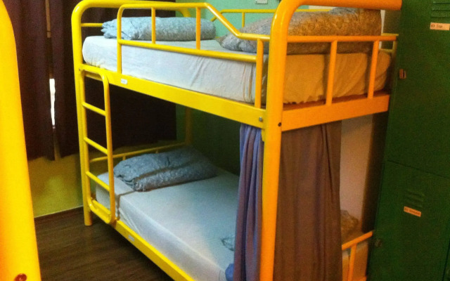 Burrow Hostel @ Smith