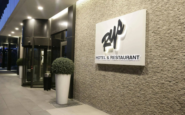 RYS Hotel & Restaurant