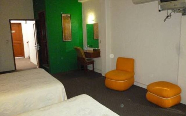 Hotel Q