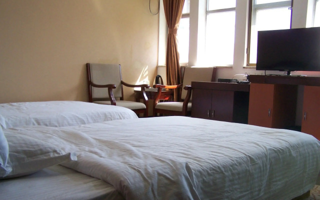 Premier Hotel