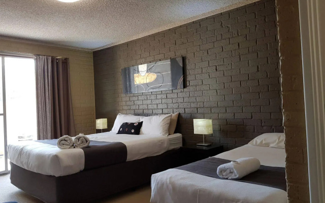 Lancelin Sands Hotel