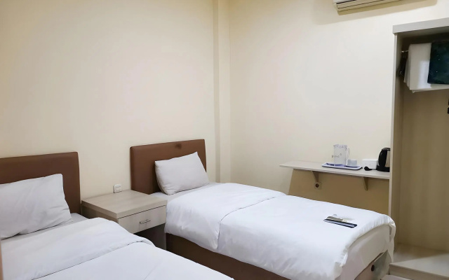 Hotel Nusantara Indah Syariah – Guest Rooms – Jakarta
