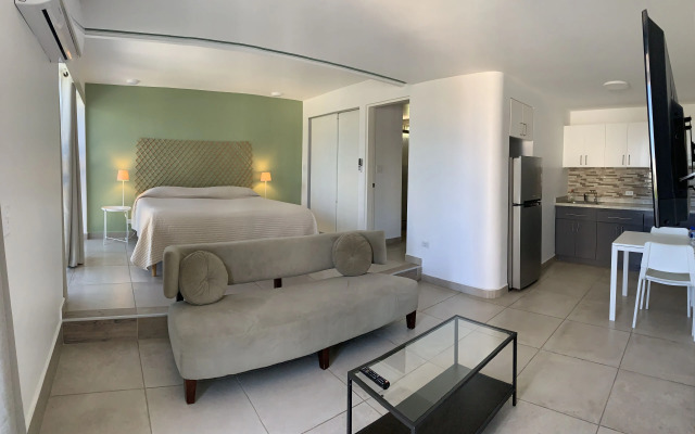 Dali Suites - Adults Only