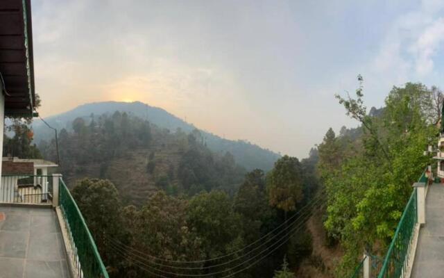 The Himalayan Living