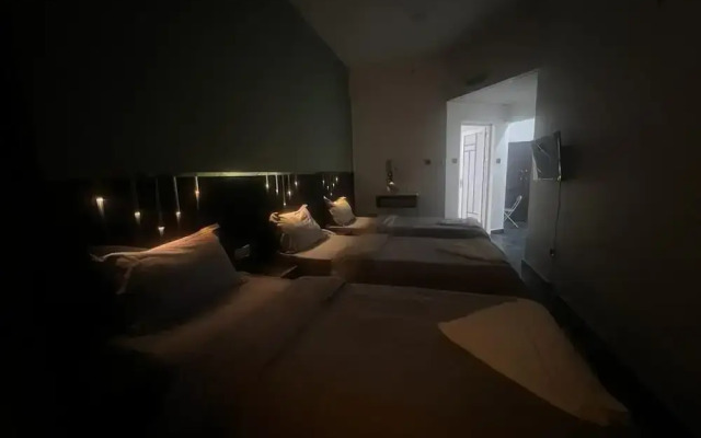 Guest Inn Hotel Llc