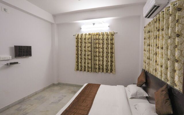 Hotel Royal T By OYO Rooms