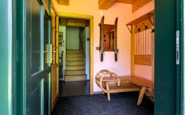 Villa in Rudnik With Pool & Sauna Retreat
