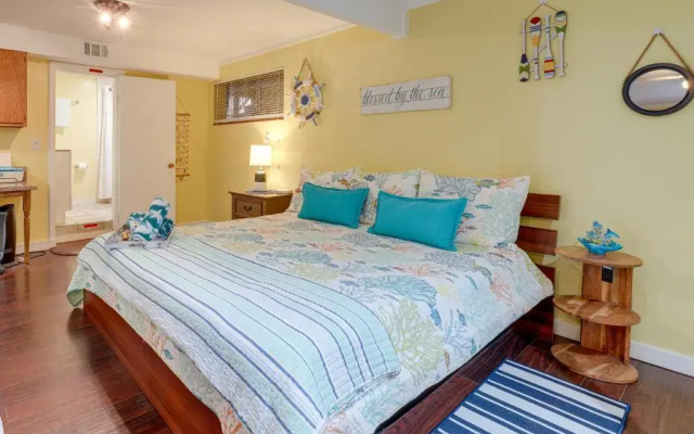 Santa Barbara Cozy Studio with Private Patio