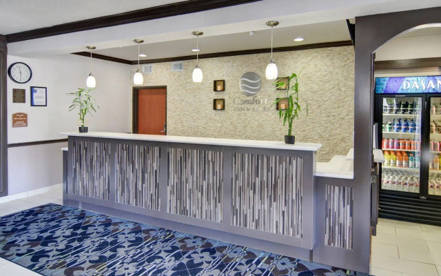 Spark by Hilton Galveston