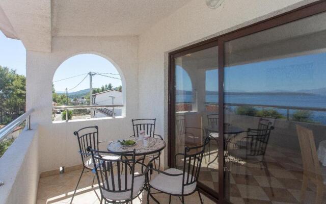 Apartments Neno - 100m from sea