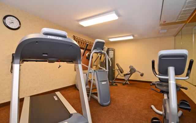 Best Western Plus Kelly Inn & Suites