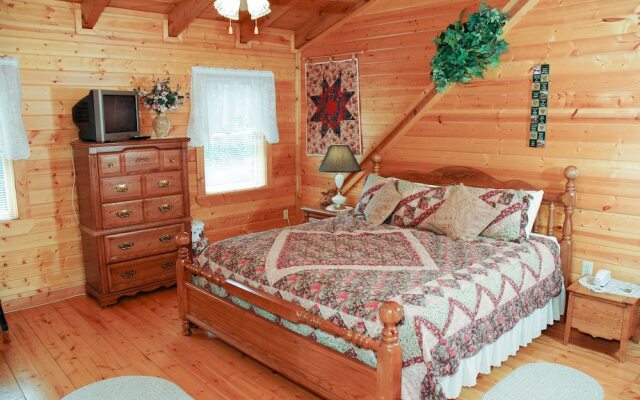 MAJESTIC OAKS - 3 Br Cabin
