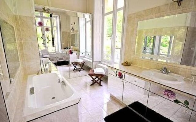 B&B Château Les Orchidées SAUMUR