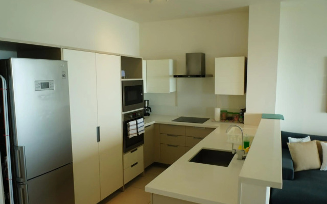 Villasun Seafront Apartment at Cap Ouest
