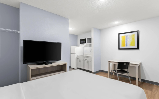 Suburban Studios Lakeland North I-4