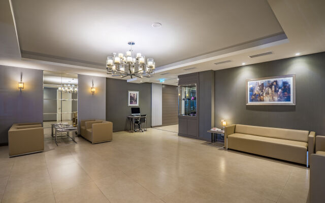 City Avenue Hotel