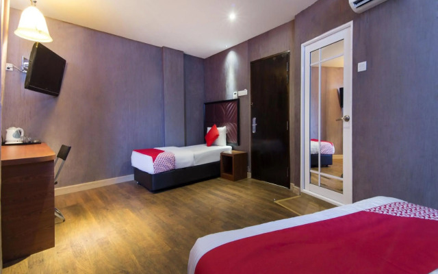 OYO 90894 Hotel Smc I-city