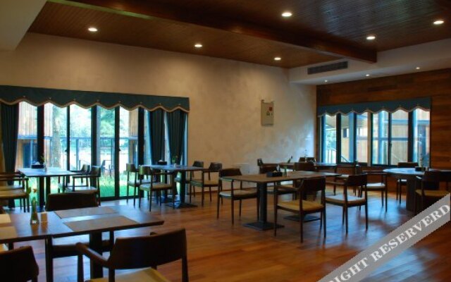 Pinellow Hotel