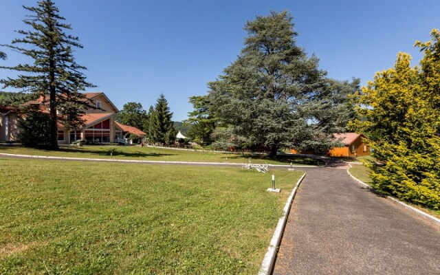 Logis Hôtel les Cèdres Bleus