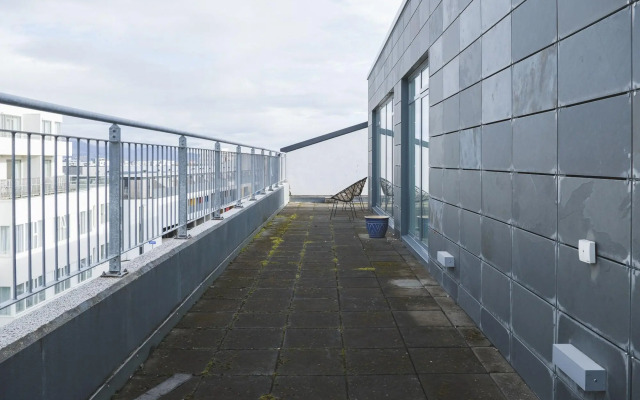 B2 Penthouses by Ylma