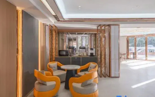 Qiuwang Hotel (Shanghai Caobao Road Subway Station Branch)