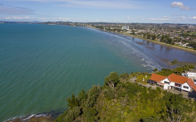 Orewa Cliff Top Holiday Home