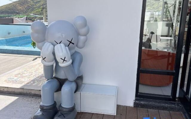 Shengsi Z·Encounter light luxury swimming pool resort