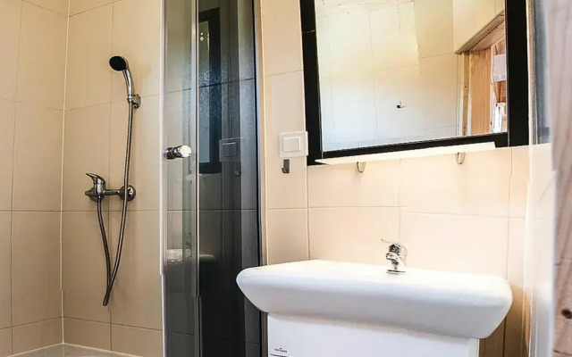 Holiday Cottages, Jezierzany