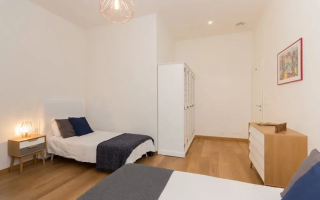 All'ombra del grattacielo